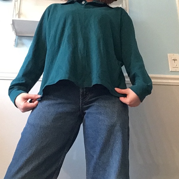 green long sleeve - Picture 2 of 3